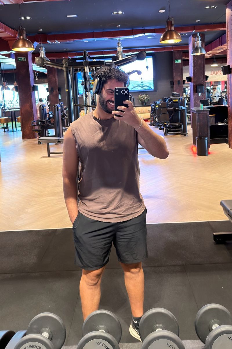 Asraf Beno, en una imagen desde el gimnasio, centrado en su objetivo de bajar de peso