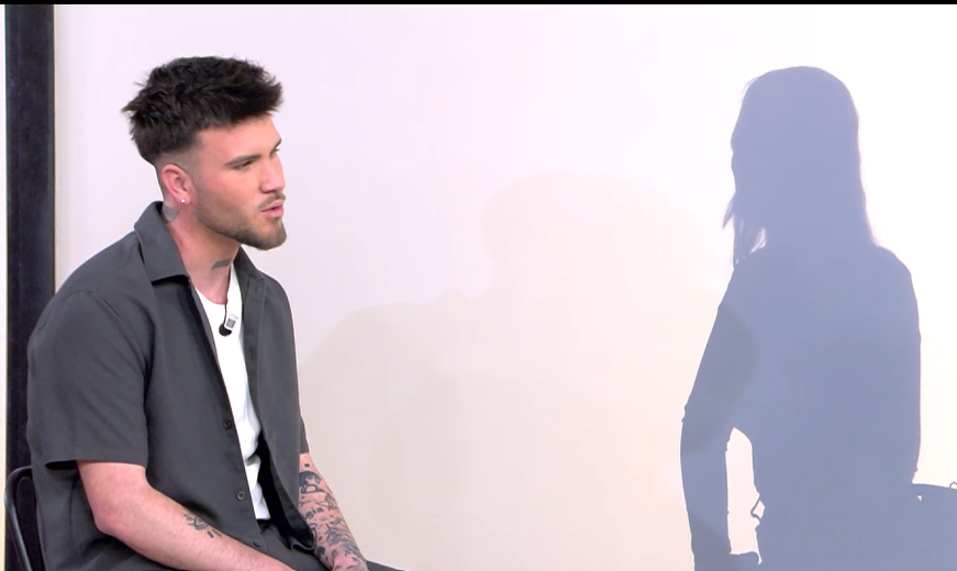 David vuelve a buscar el amor en 'El diario de Jorge' y conecta con Paula en el Cubo Misterioso: “Me gusta, porque es como yo”