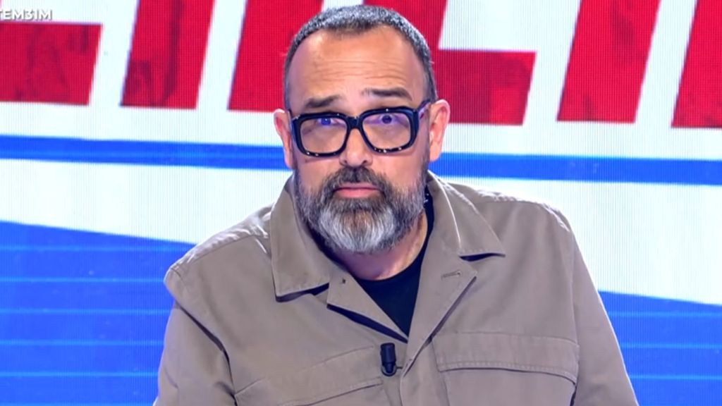 Risto Mejide hace una metáfora tras ver la gorra del presidente de Gobierno contra el mandatario de EEUU: "Eso es Sánchez para Trump"