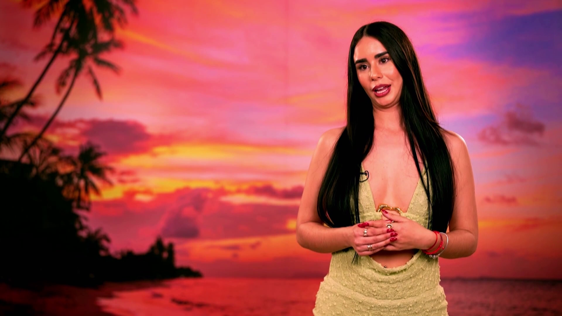 Álvaro Rubio aclara si le ha sido infiel a Mayeli con esa María, nueva soltera de 'La isla de las tentaciones': 