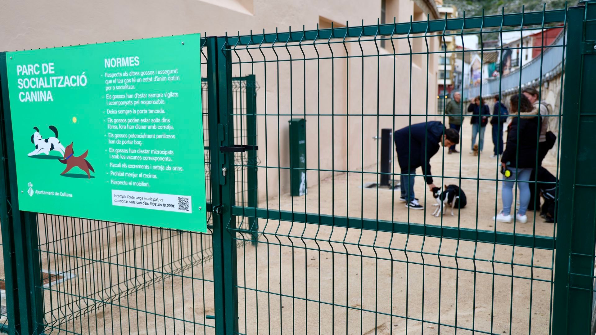 El primer parque de socialización canina de Cullera