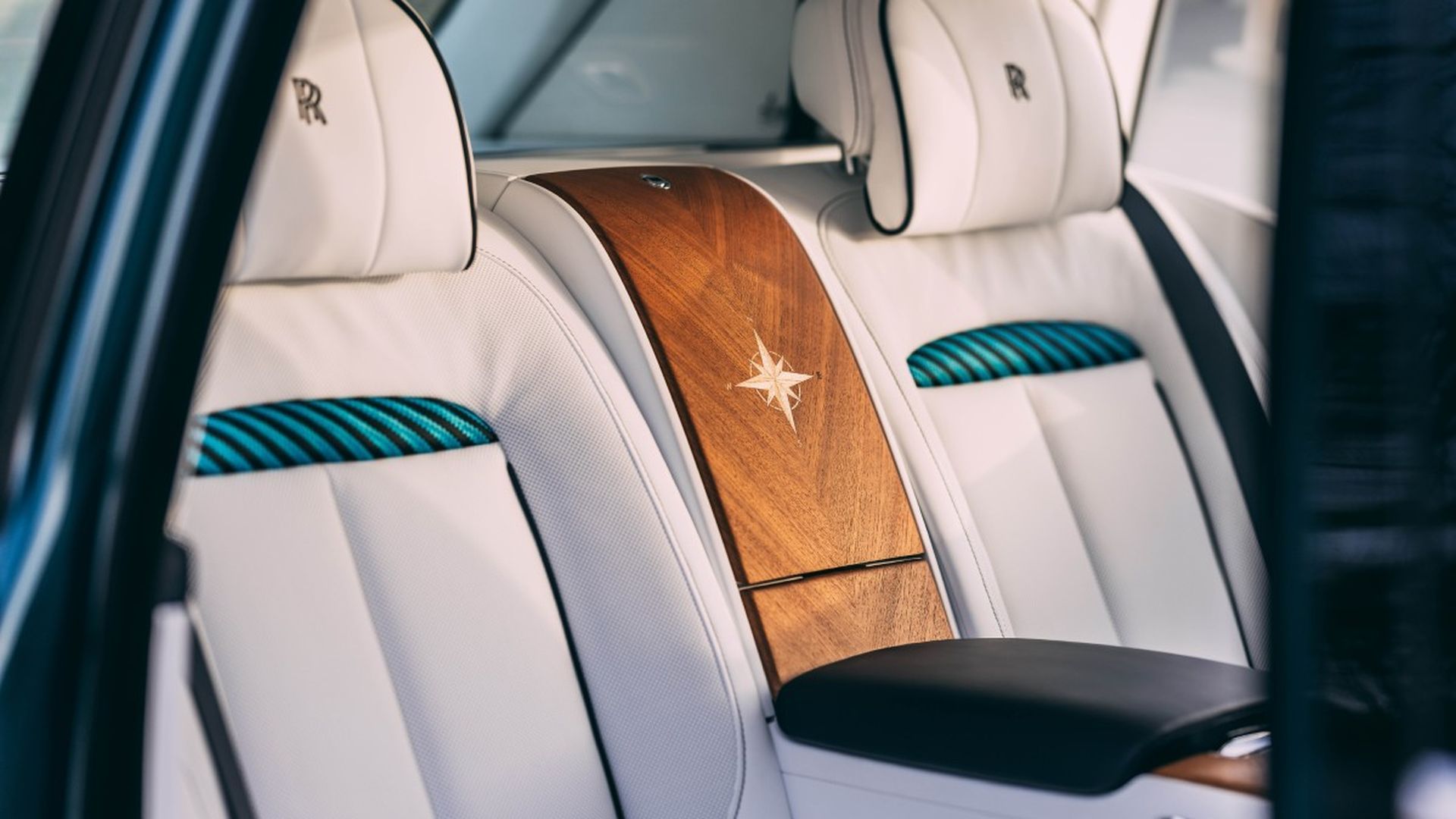 Interior del Rolls-Royce Cullinan Yachting