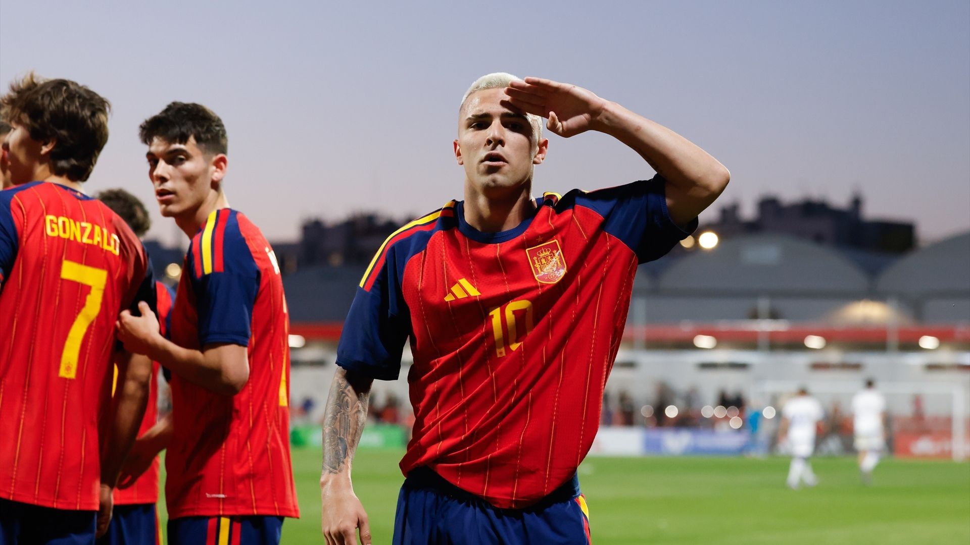 Pablo García, celebrando su gol ante Kosovo Pablo García, celebrando su gol ante Kosovo