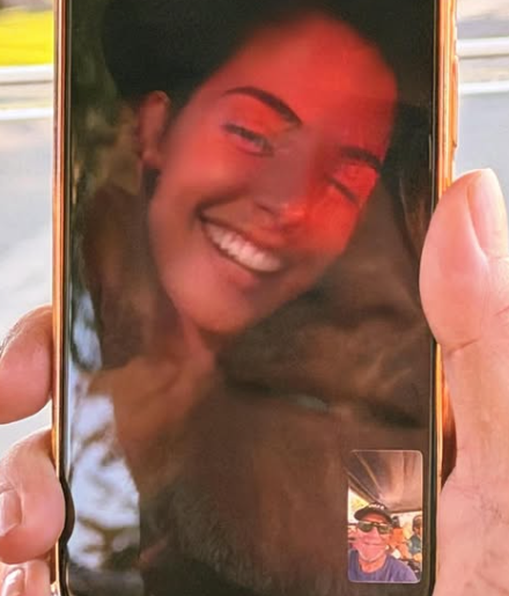 Alejandro Sanz, en videollamada con Stephanie Cayo