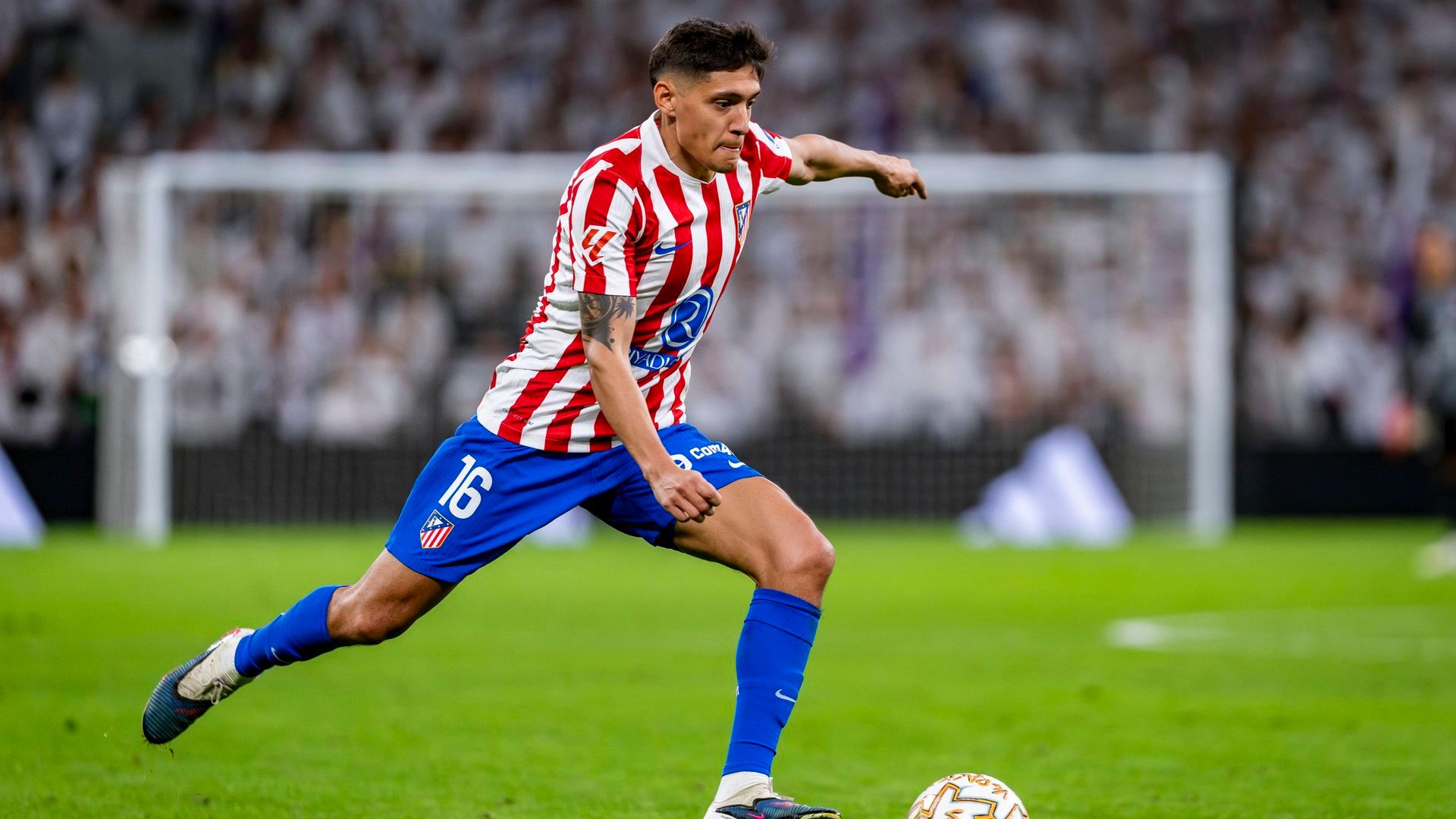 Nahuel Molina durante un paritdo con el Atlético de Madrid
