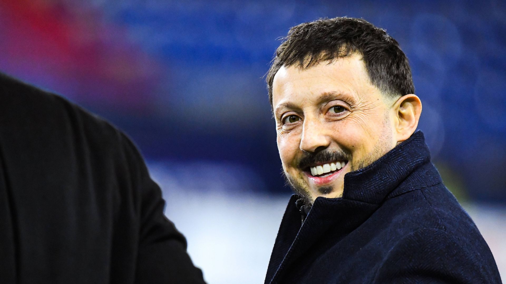Pablo Longoria antes de un partido del Olympique de Marsella