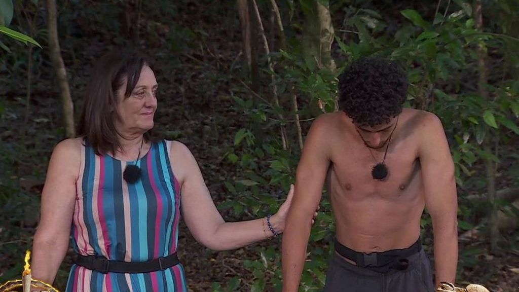 Alberto Ávila tiene que abandonar 'Supervivientes 2026' por decisión médica y descubre la noticia al lado de su madre: "Hemos peleado hasta el final"