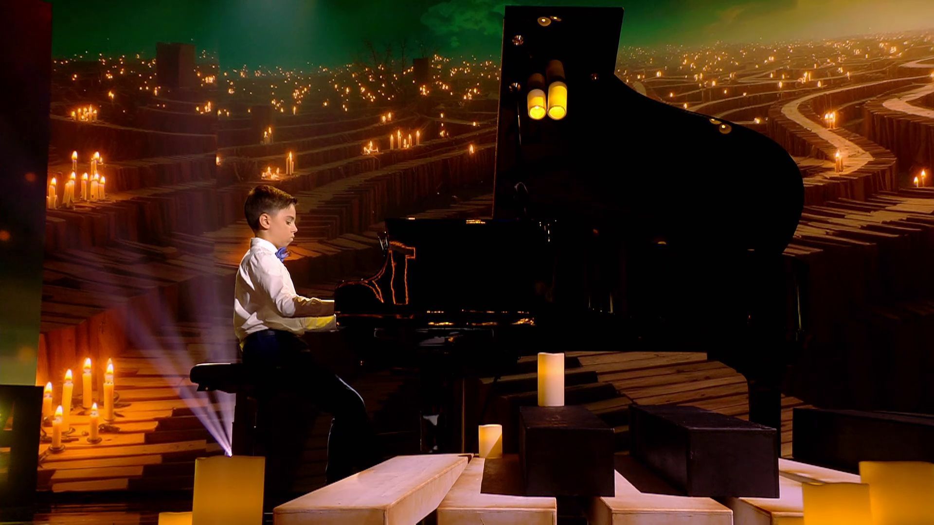 La actuación de Mateo Jurado en la segunda semifinal Got Talent Temporada 11 Top Vídeos 207