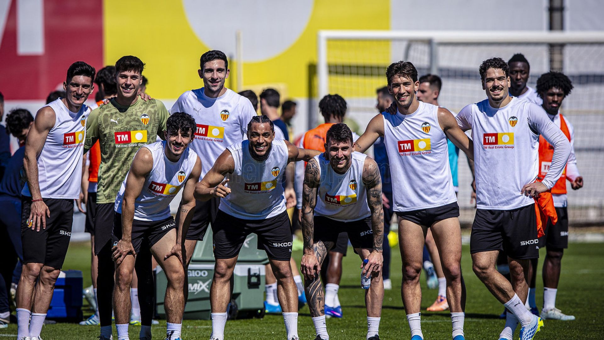 Ugrinic (derecha) se entrenó como uno más