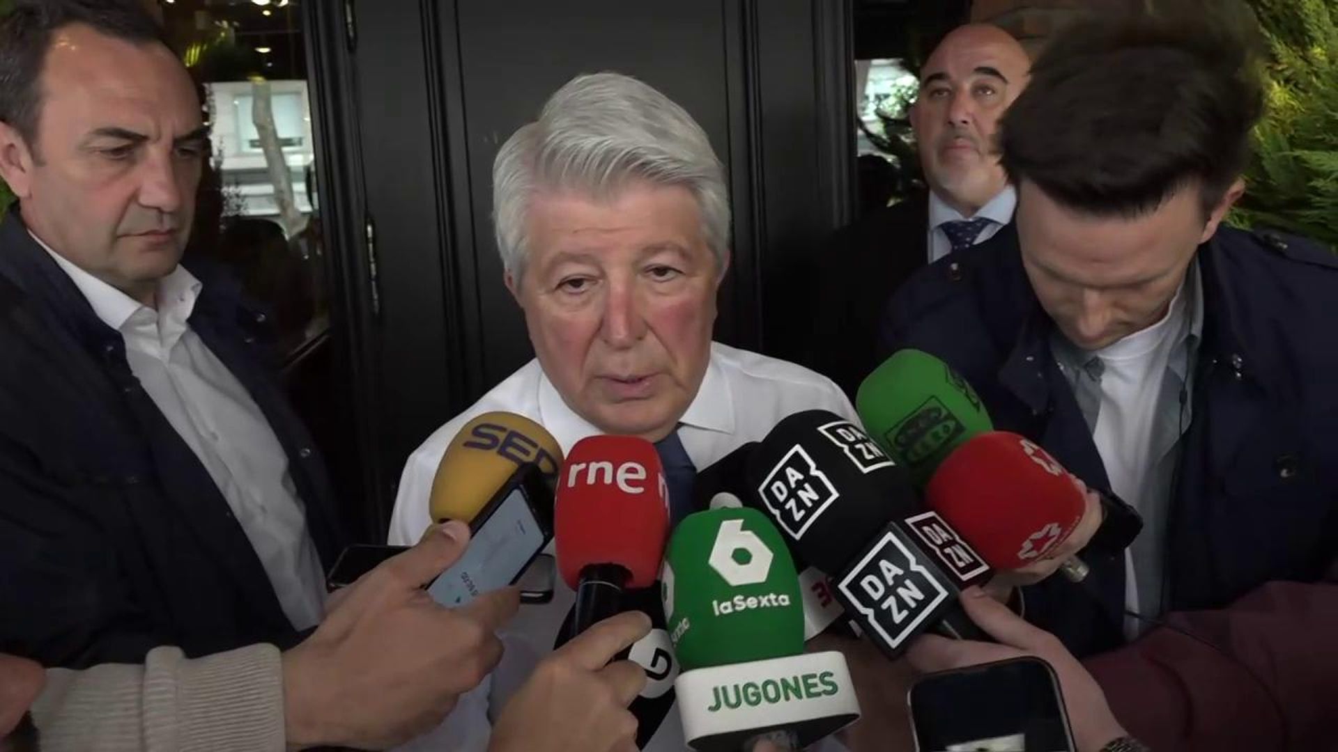 Enrique Cerezo no descarta nada ante el FC Barcelona: “Hace unos meses nos daban por muertos" Enrique Cerezo no descarta nada ante el FC Barcelona: “Hace unos meses nos daban por muertos"