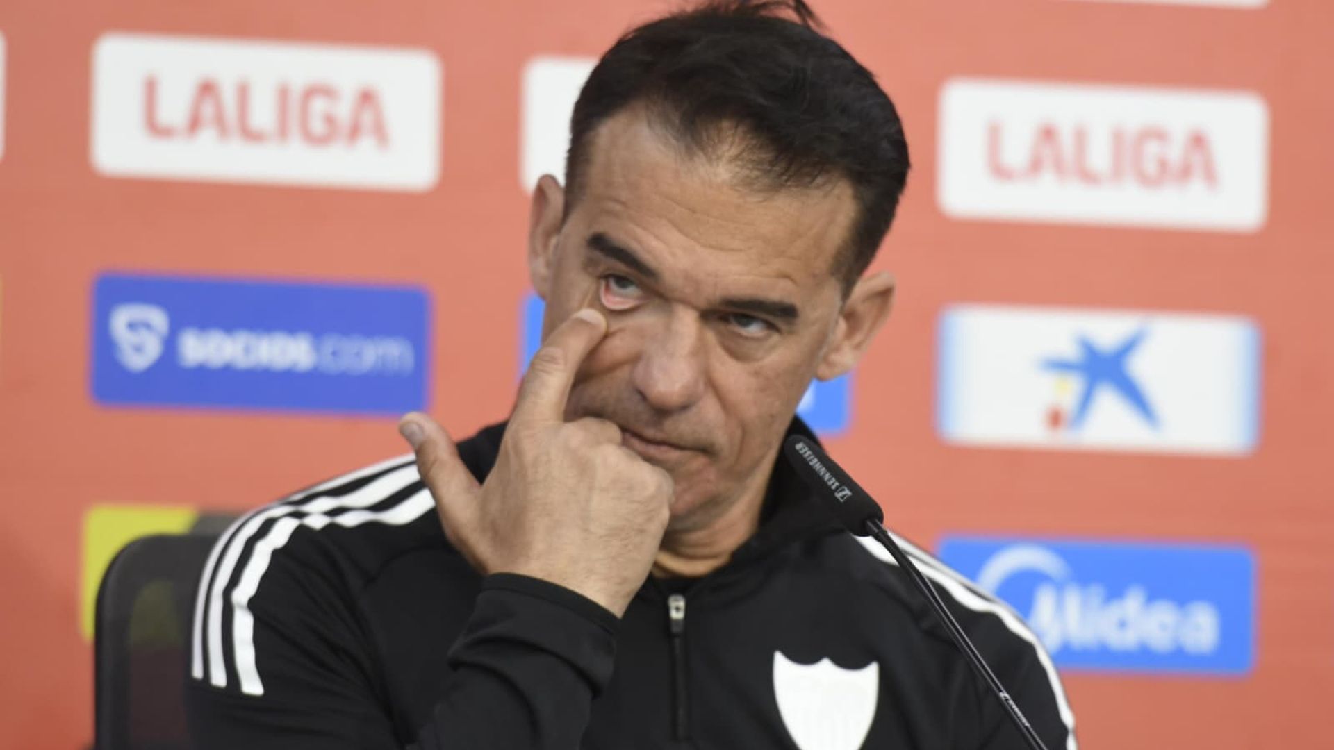 Luis García Plaza en rueda de prensa