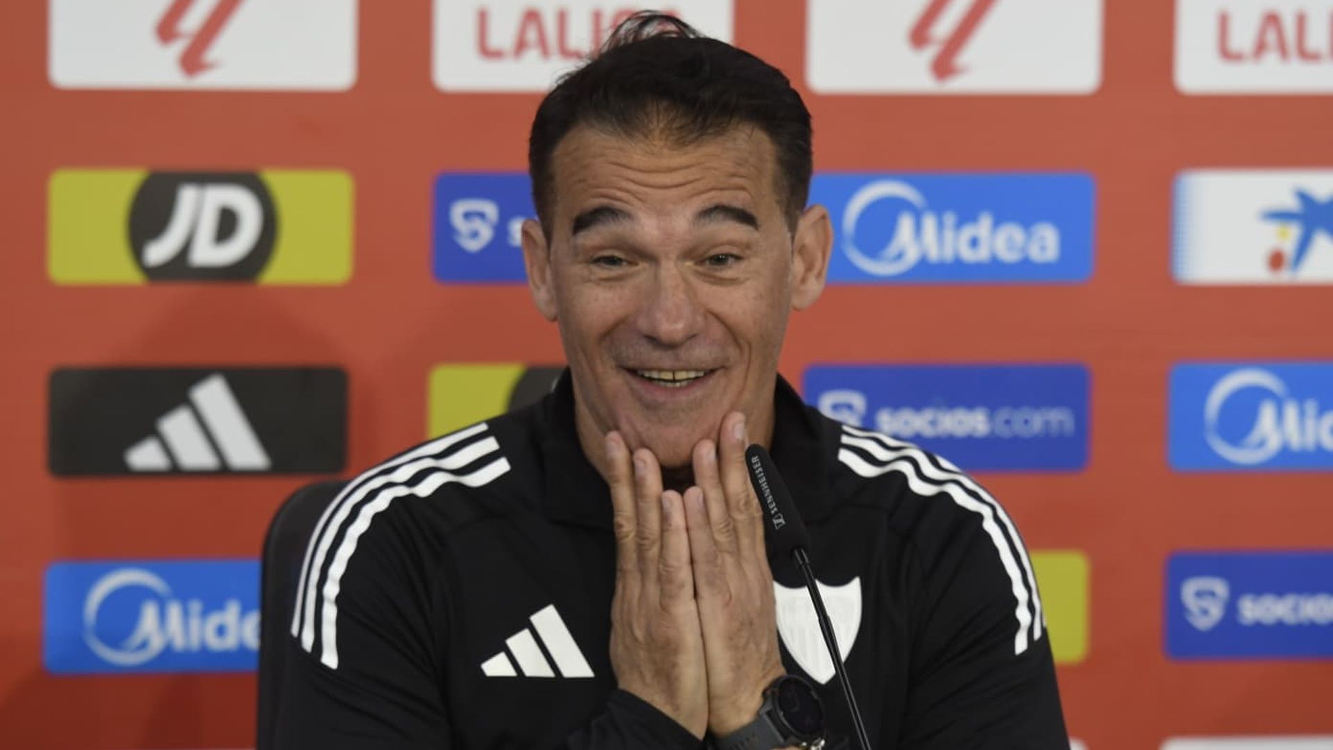 Luis García Plaza, entrenador del Sevilla