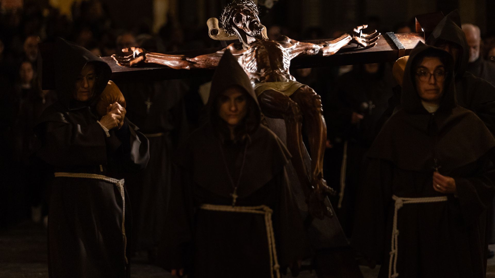 Procesión de la Cofradía Penitencial del Santísimo Cristo de la Buena Muerte, Toledo.