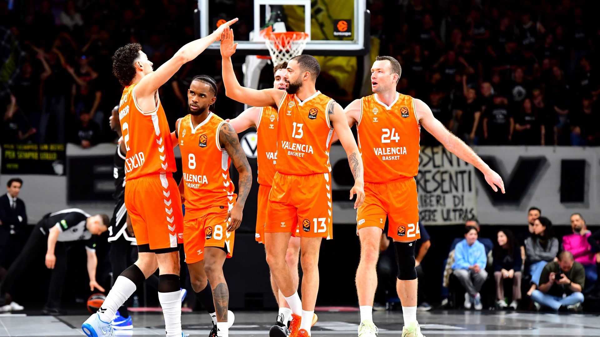 Valencia Basket asalta Bolonia (81-94)