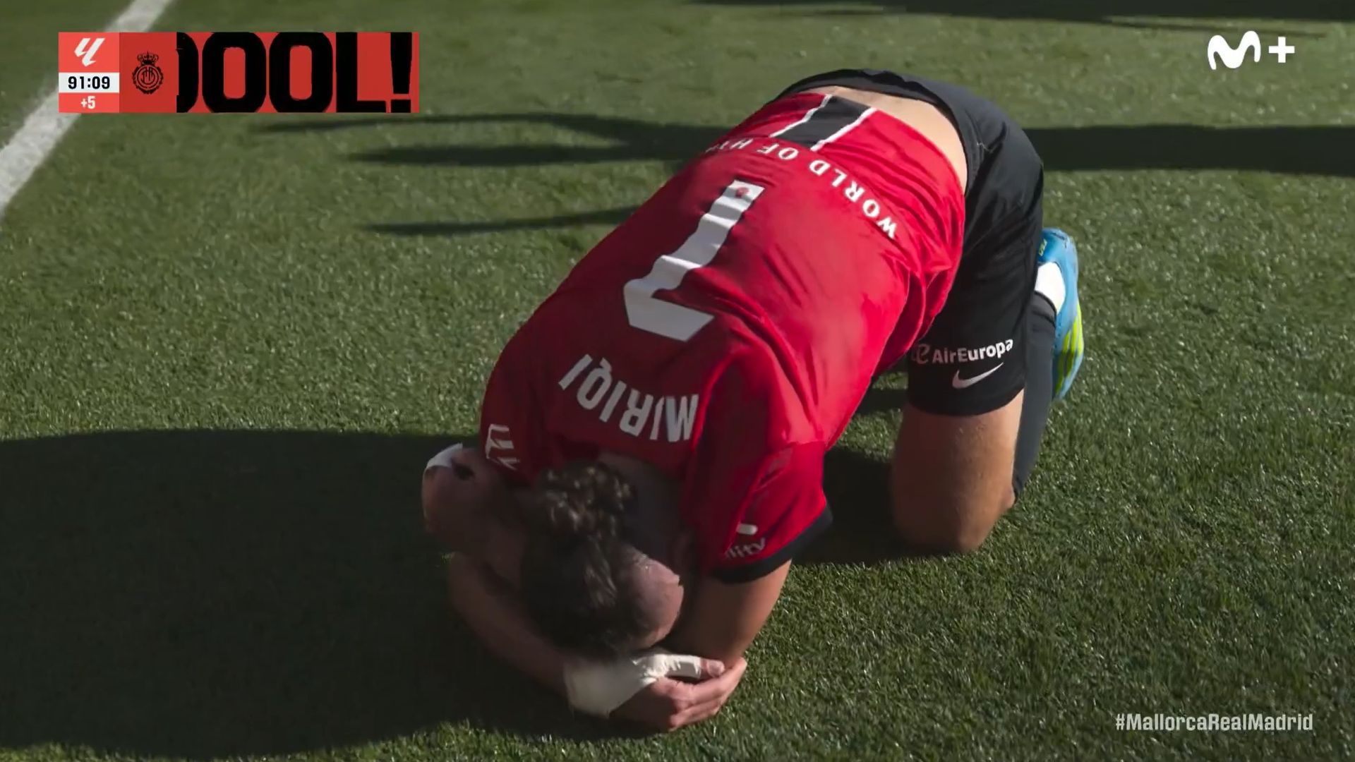 Vedat Muriqi llora tras su gol al Real Madrid