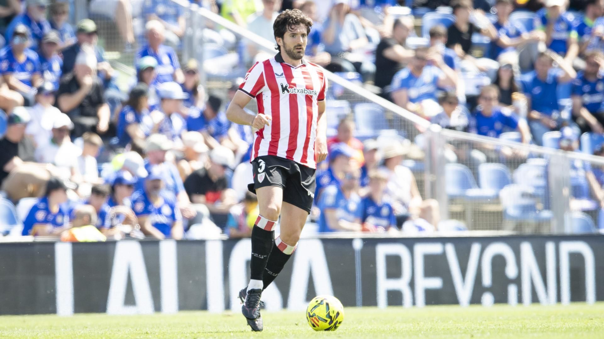 Dani Vivian en acción ante el Getafe en el Coliseum