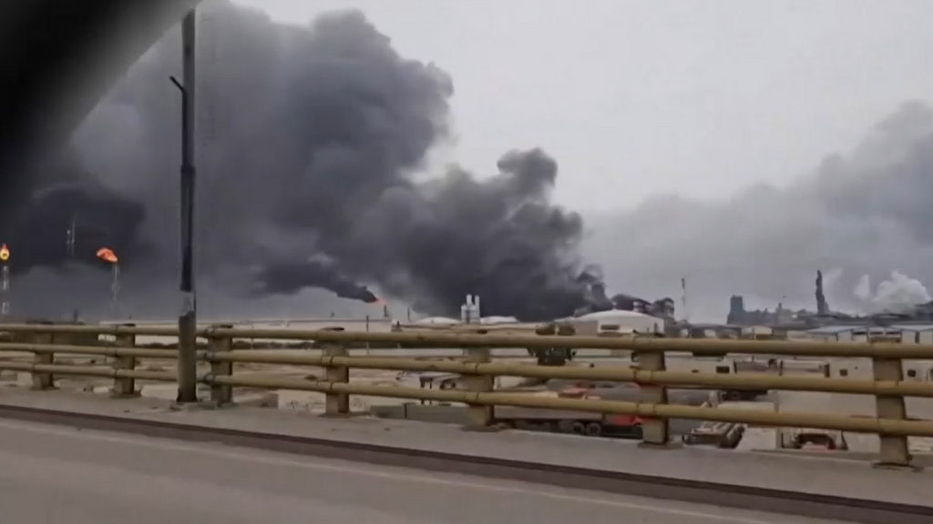 EEUU asegura que ha rescatado al piloto derribado en Irán mientras Teherán asegura que ha frustrado la operación