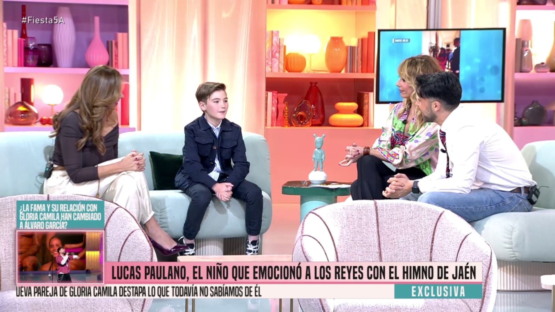 El niño que impresionó a los reyes con su voz