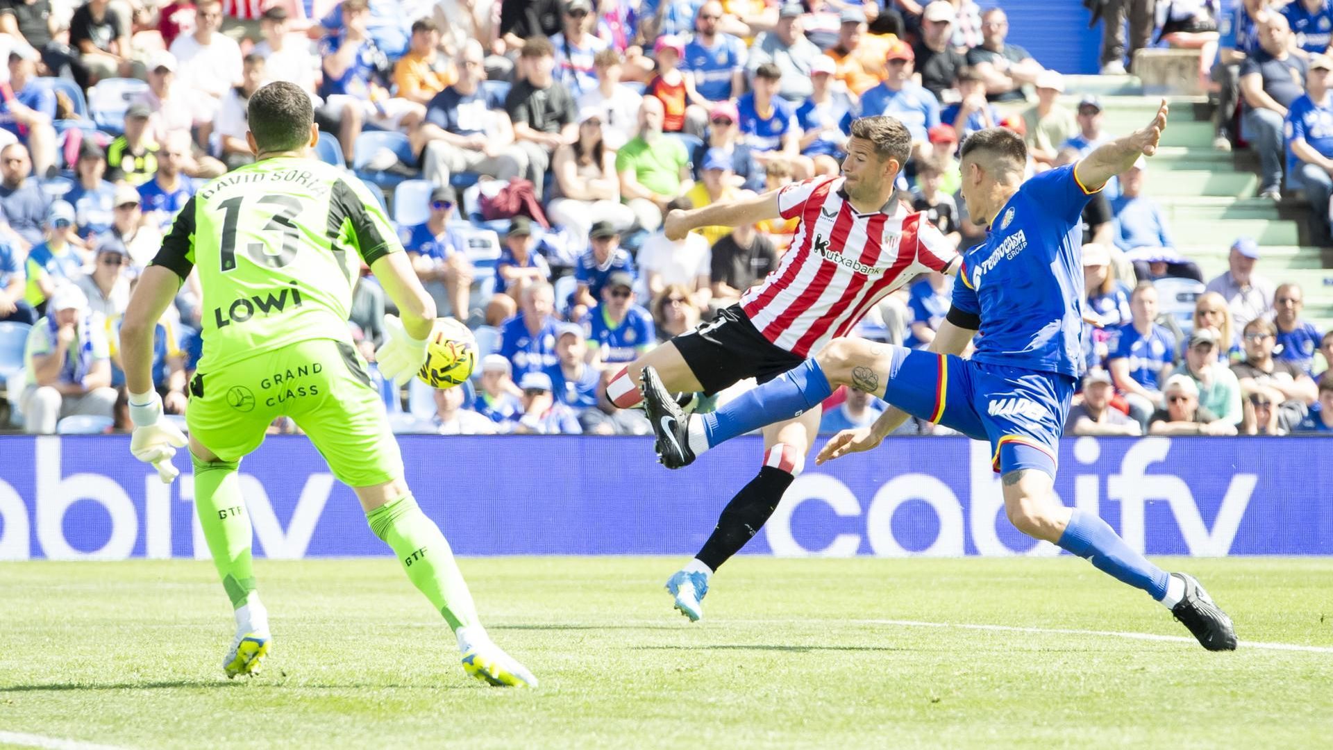 Gorka Guruzeta en acción ante el Getafe en el Coliseum