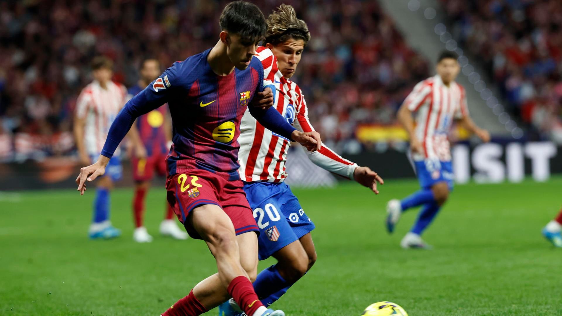 Marc Bernal ante el Atlético