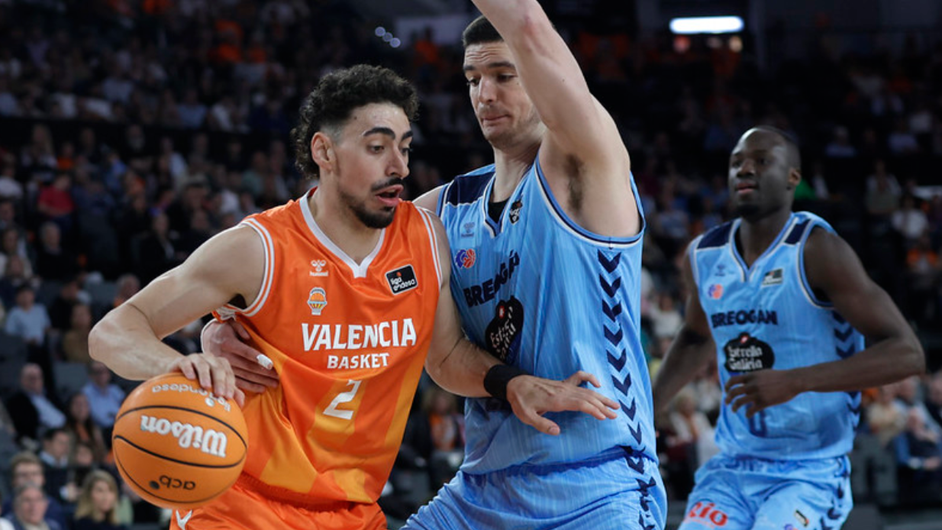 Valencia Basket, guiado por Montero, arrasa al Río Breogán (105-88)