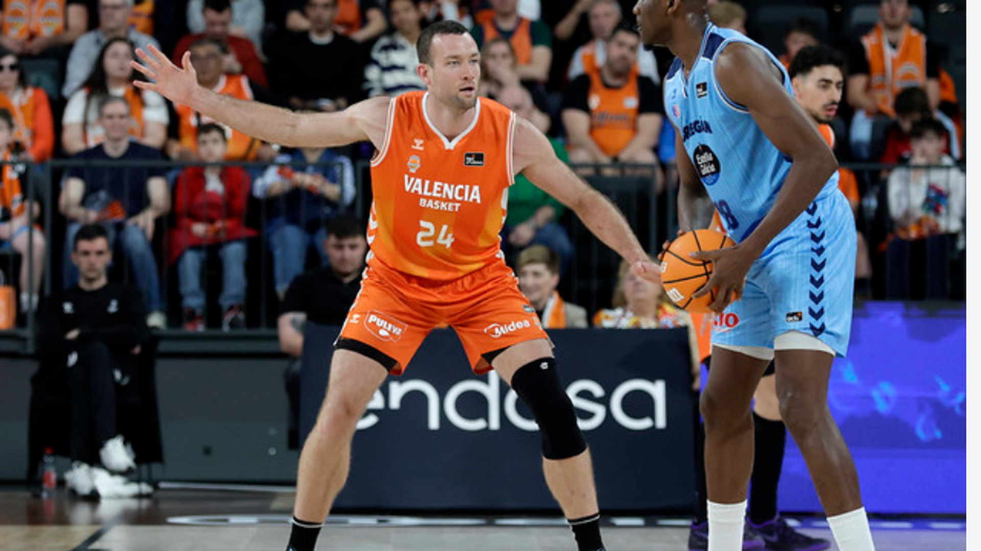 Valencia Basket, guiado por Montero, arrasa al Río Breogán (105-88) Valencia Basket, guiado por Montero, arrasa al Río Breogán (105-88)