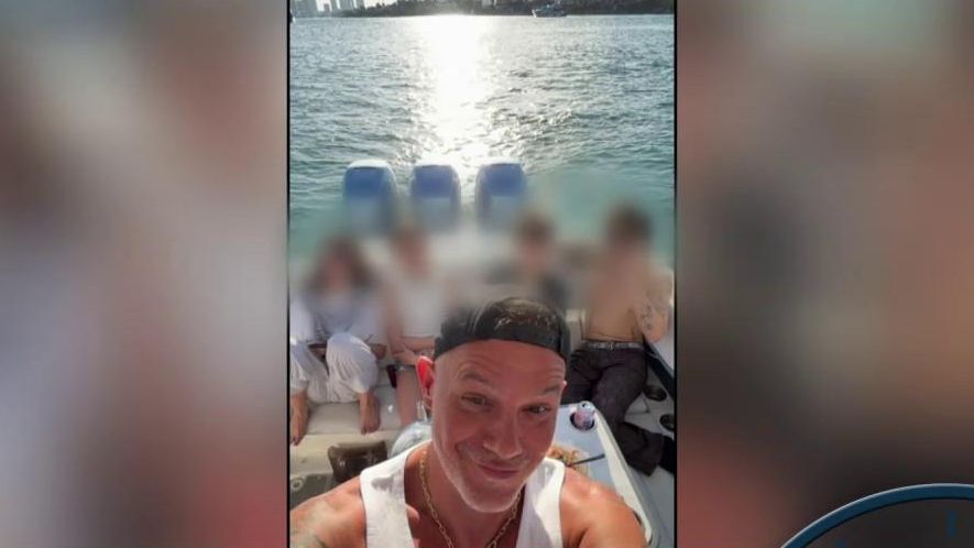 Críticas a Alejandro Sanz por sus vacaciones en un barco de tres motores: 