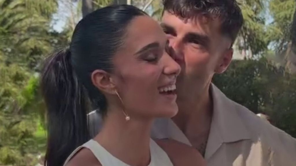 Claudia y Mario anuncian el sexo de su primer bebé en su fiesta 'gender reveal'