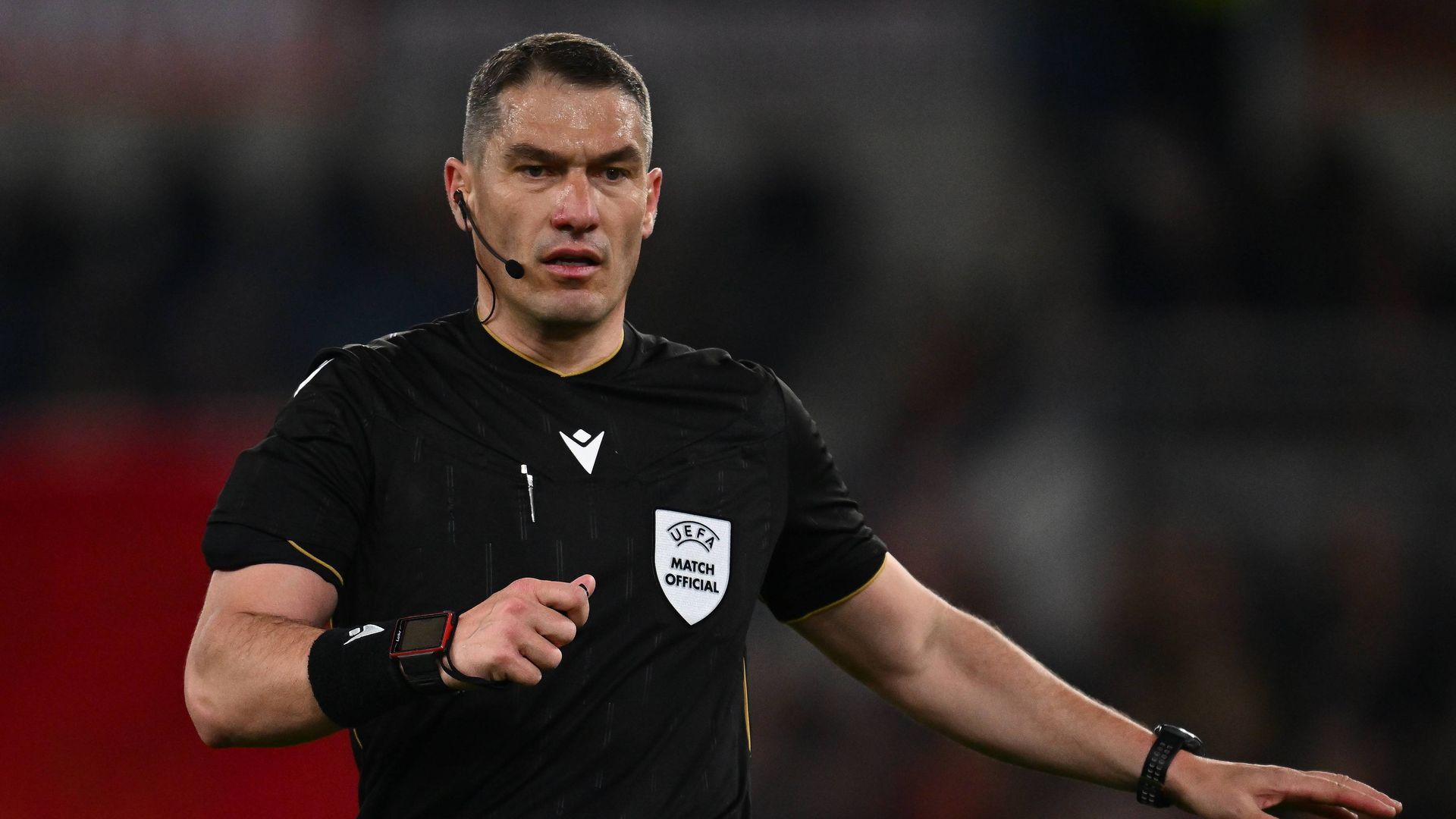 Istvan Kovacs durante un partido de Champions League Istvan Kovacs durante un partido de Champions League