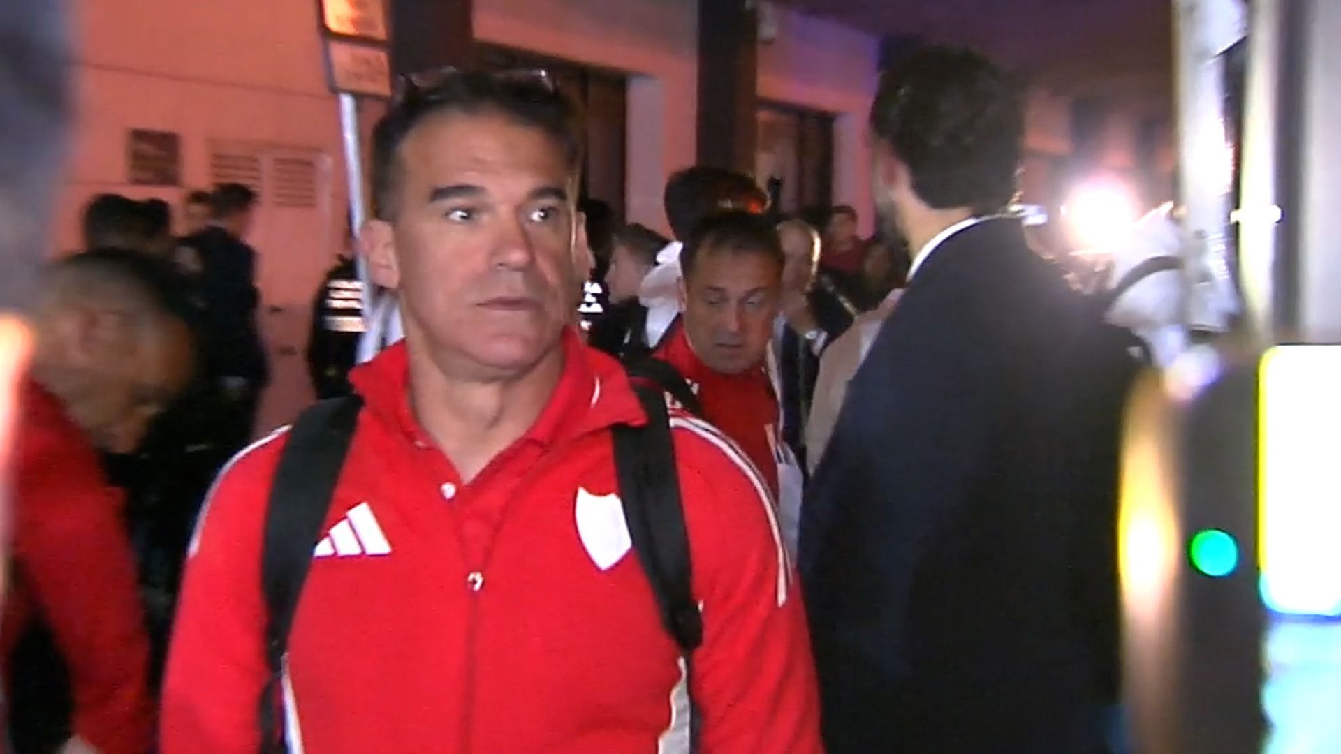 La reacción de Luis García Plaza en el aeropuerto