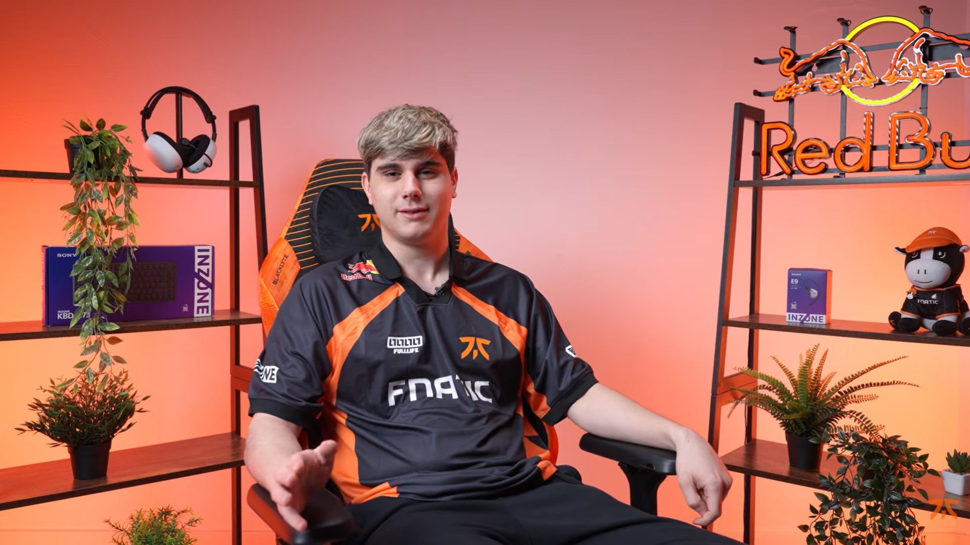 Razork durante el último vídeo de Fnatic