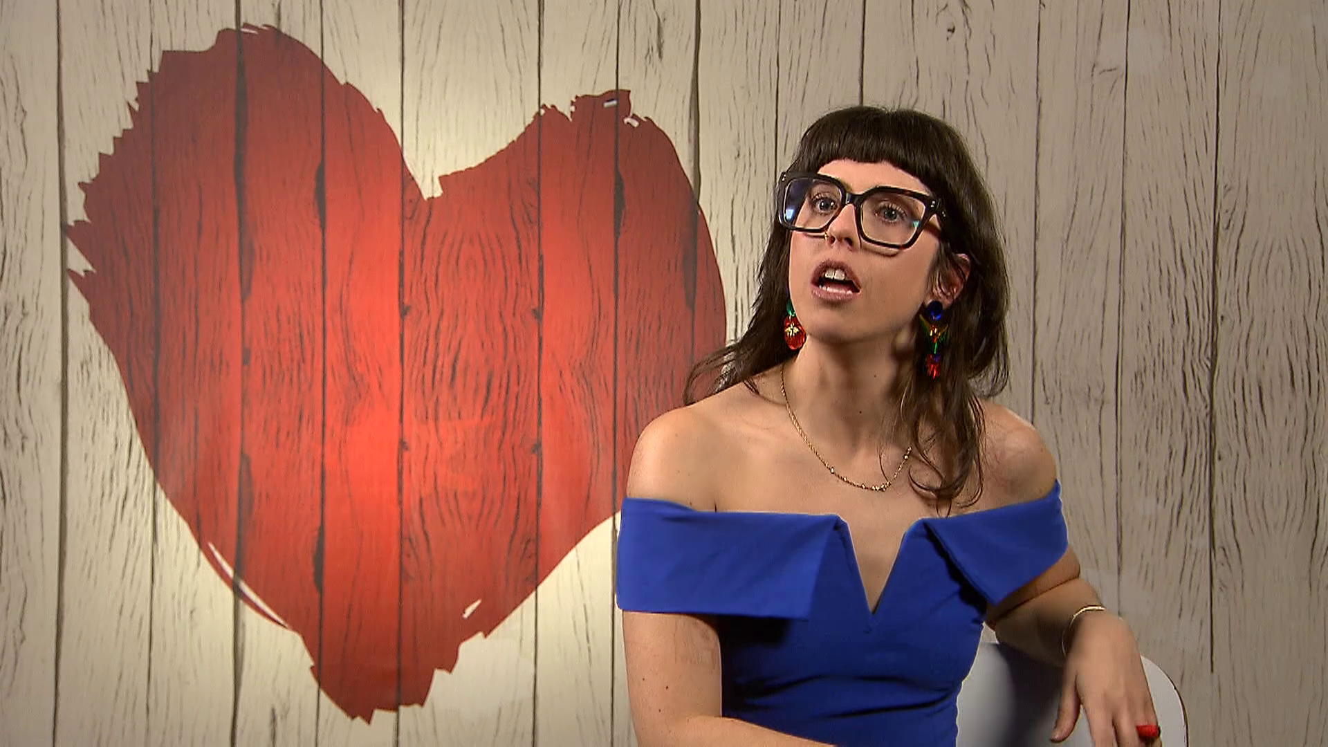 Saltan chispas entre dos solteros al hablar de feminismo: "Estaría guay que te leas algún libro"