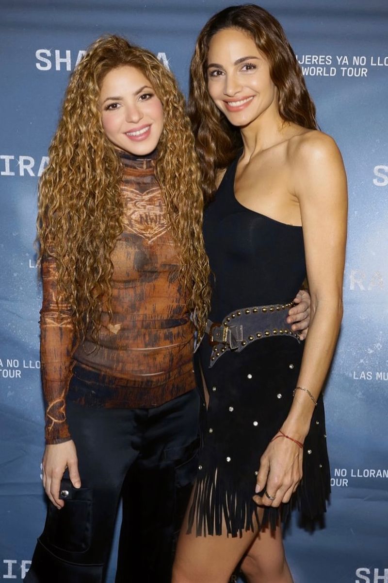 Shakira y su prima, la actriz Valerie Domínguez, en una imagen del año pasado