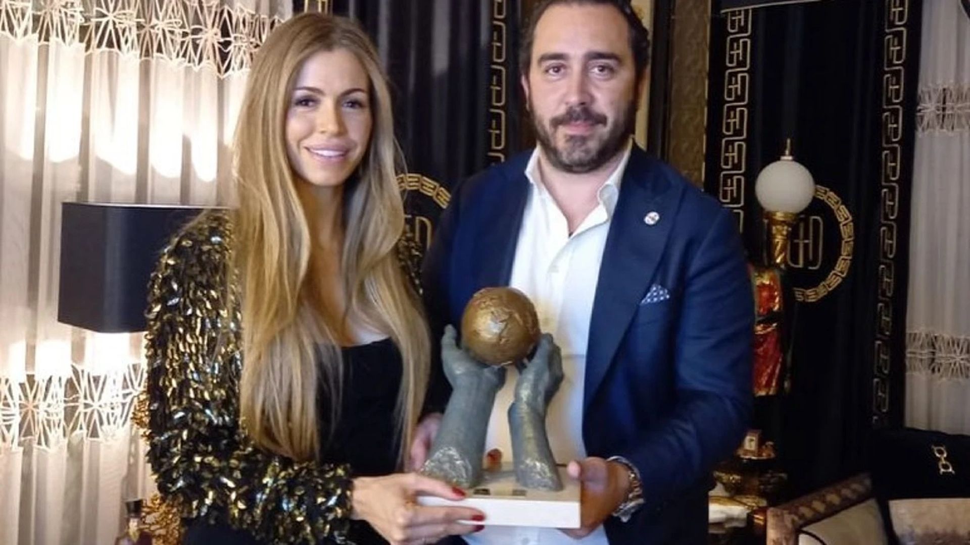 Víctor de Aldama y su exmujer, Patricia Ramos García, en una imagen durante su matrimonio