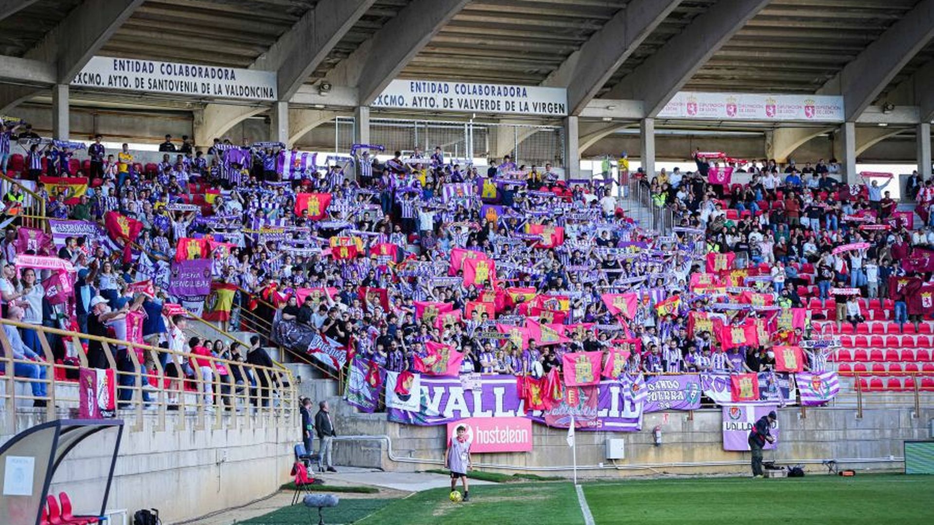 Afición del Real Valladolid en el Reino de León.