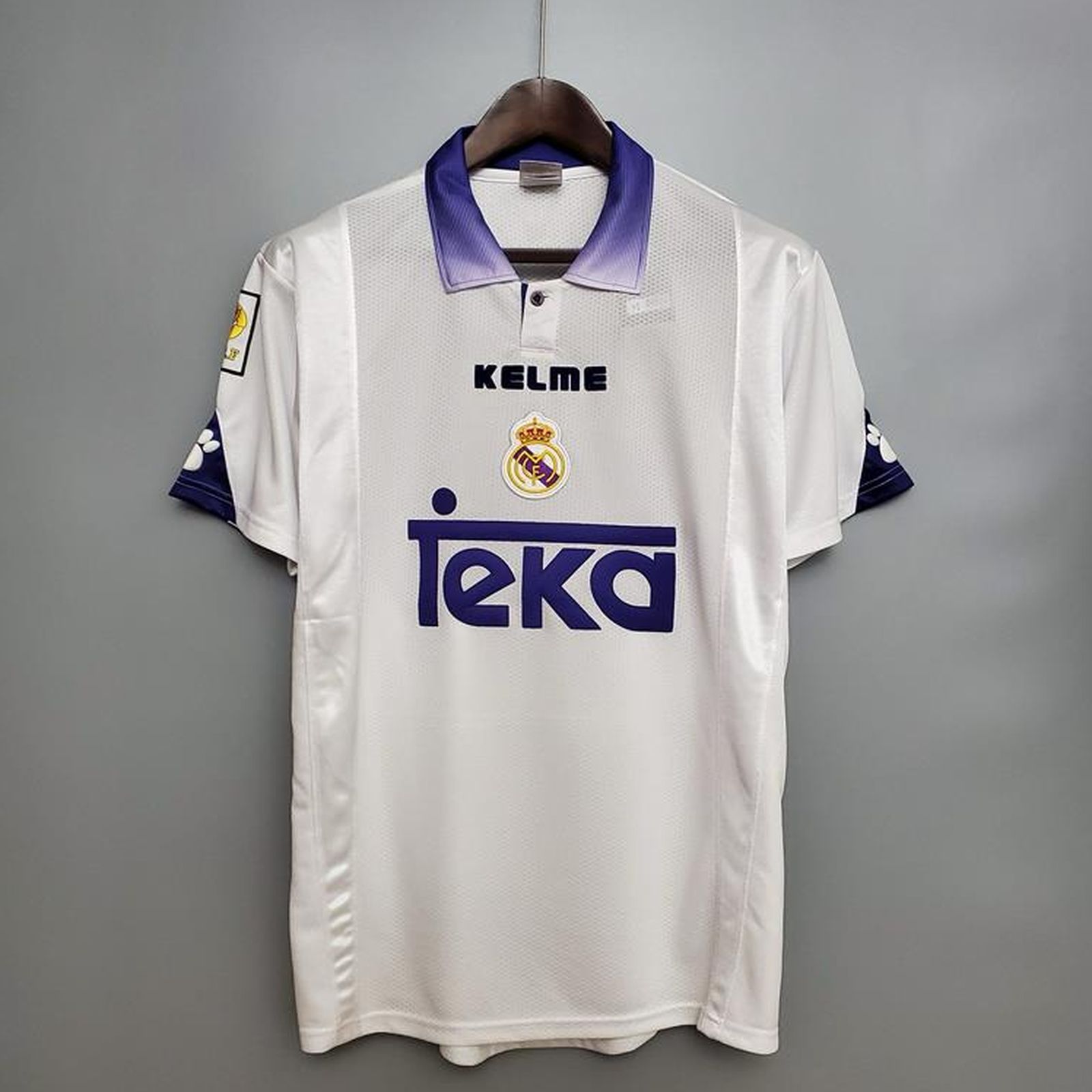 Camiseta del Real Madrid de la temporada 1997/1998