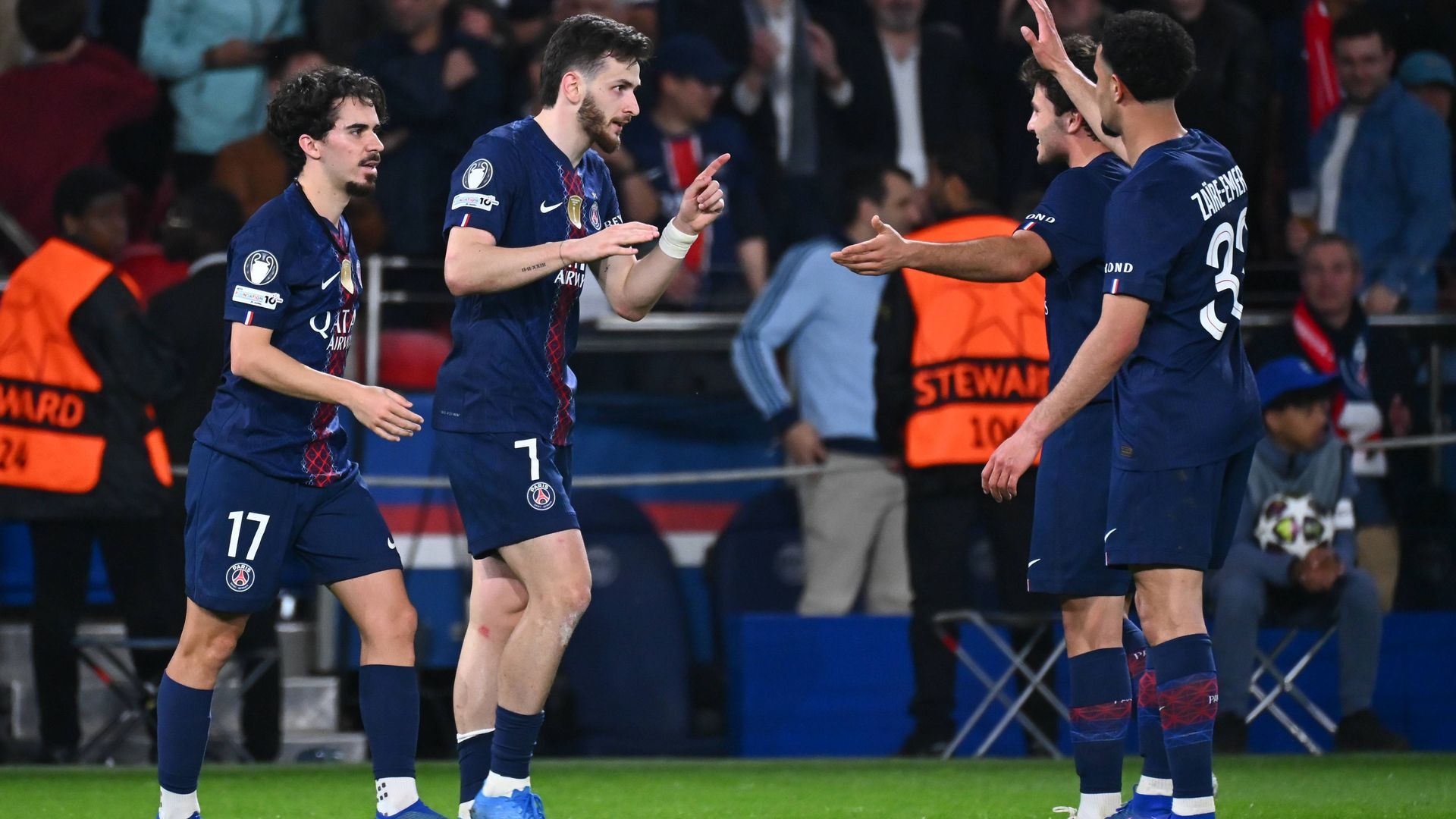 Gol de Kvaratskhelia en el PSG - Liverpool Gol de Kvaratskhelia en el PSG - Liverpool