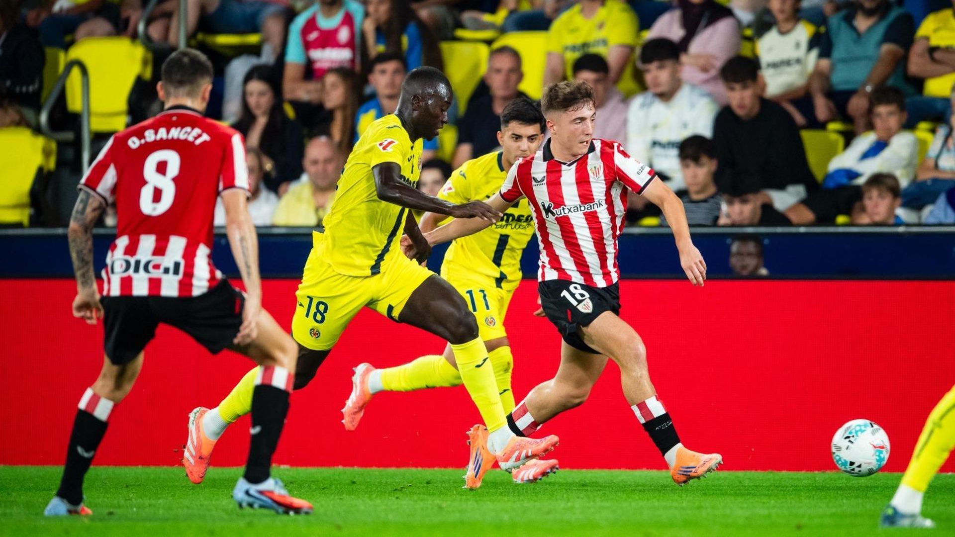 Mikel Jauregizar en el partido en Villarreal de la primera vuelta de LALIGA Mikel Jauregizar en el partido en Villarreal de la primera vuelta de LALIGA