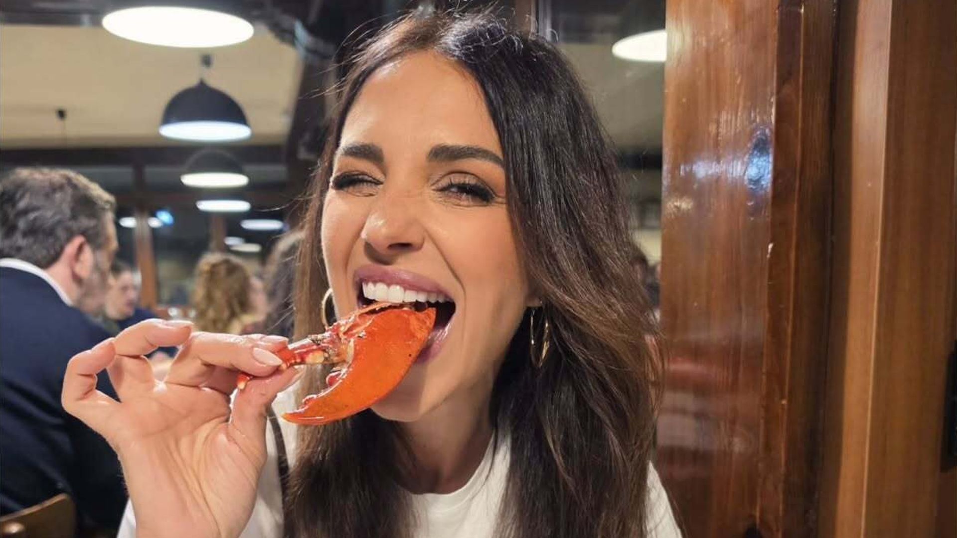 Paula Echevarría comiendo bugre