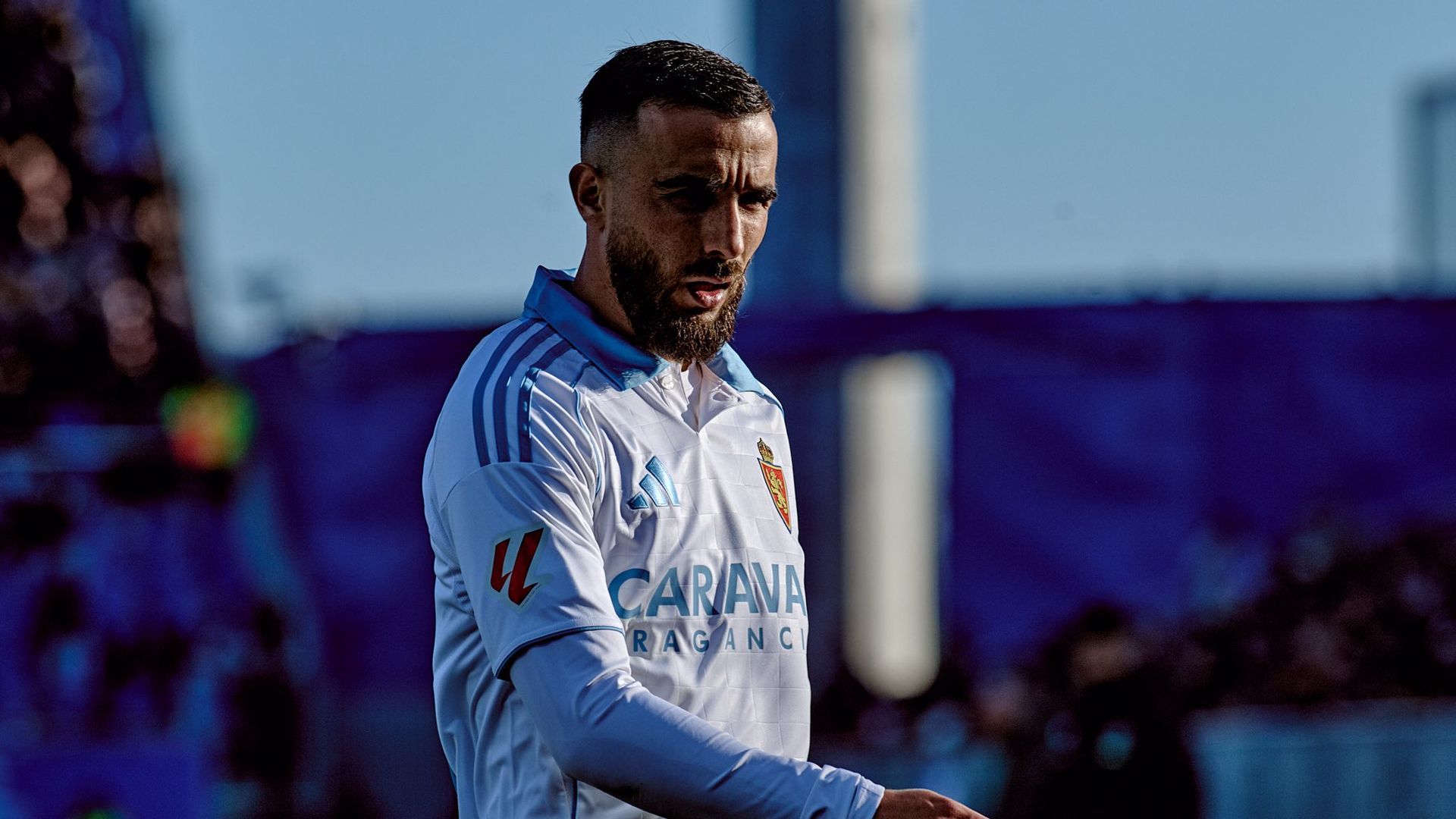 Rober González durante un partido del Real Zaragoza