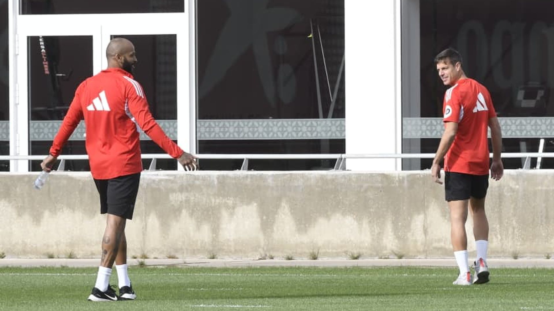 Azpilicueta, en el entrenamiento del Sevilla de este jueves