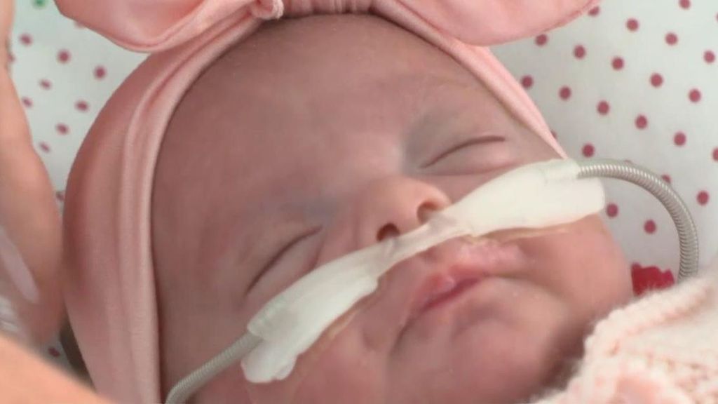 El milagro de Hada Rocío tras nacer con 440 gramos, despedida entre lágrimas del hospital: "Puede con todo"