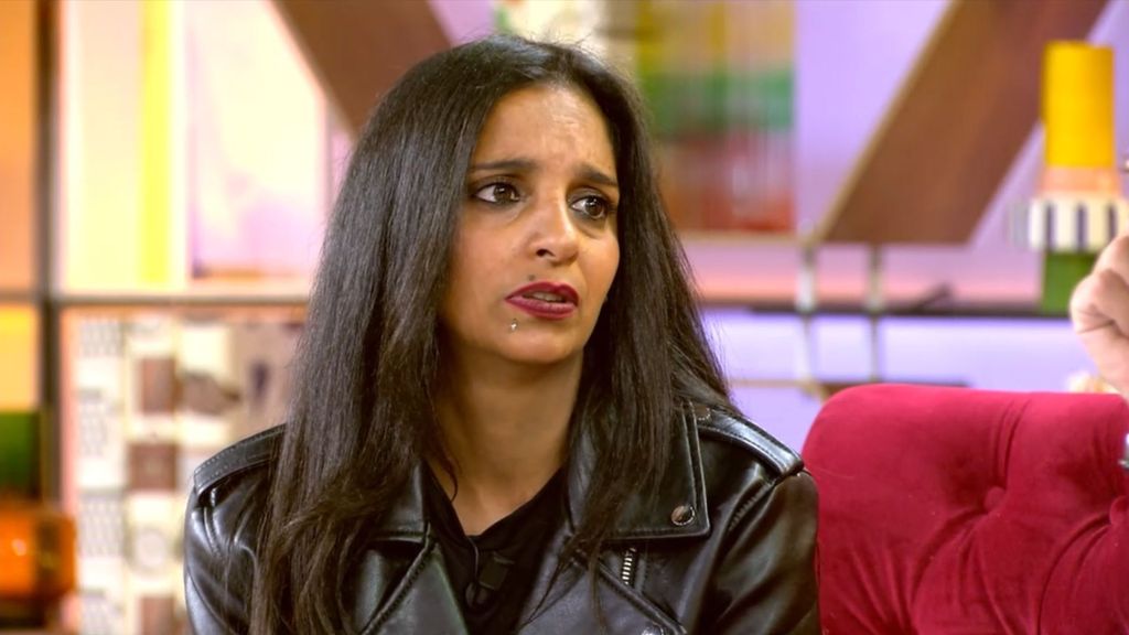 El sobrecogedor relato de Nayma, una mujer que busca a sus dos hermanos biológicos: "Nuestra madre nos daba comida de la basura"