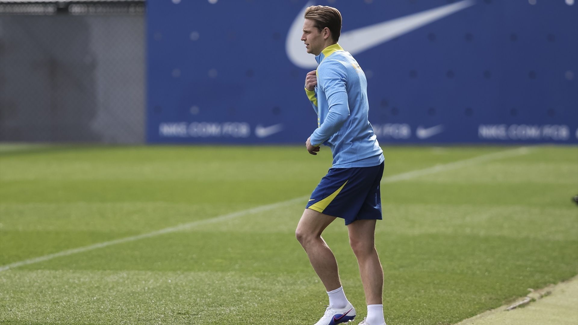 Frenkie de Jong entrena con el FC Barcelona Frenkie de Jong entrena con el FC Barcelona