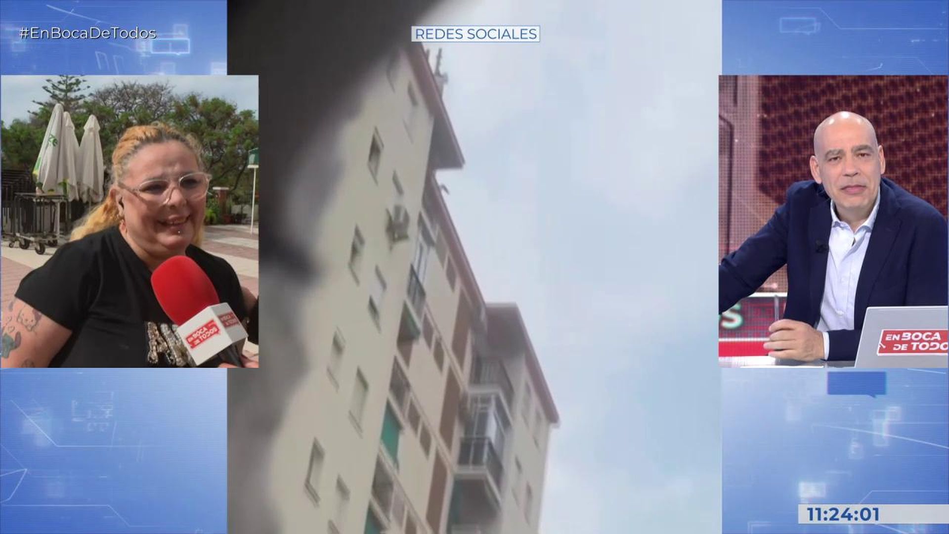 Un hombre sale al balcón desnudo y comienza a tirar todos los objetos de su casa por la ventana en Málaga