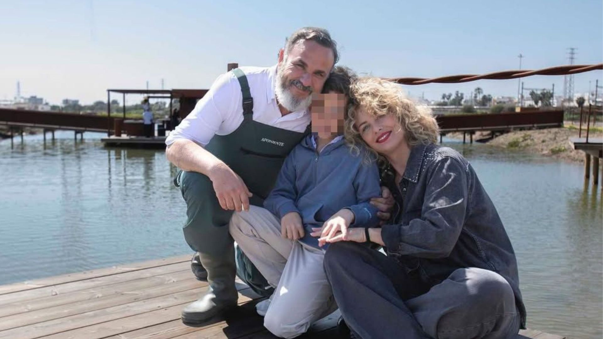 Ángel León con su mujer, Marta, y su hijo Angelito