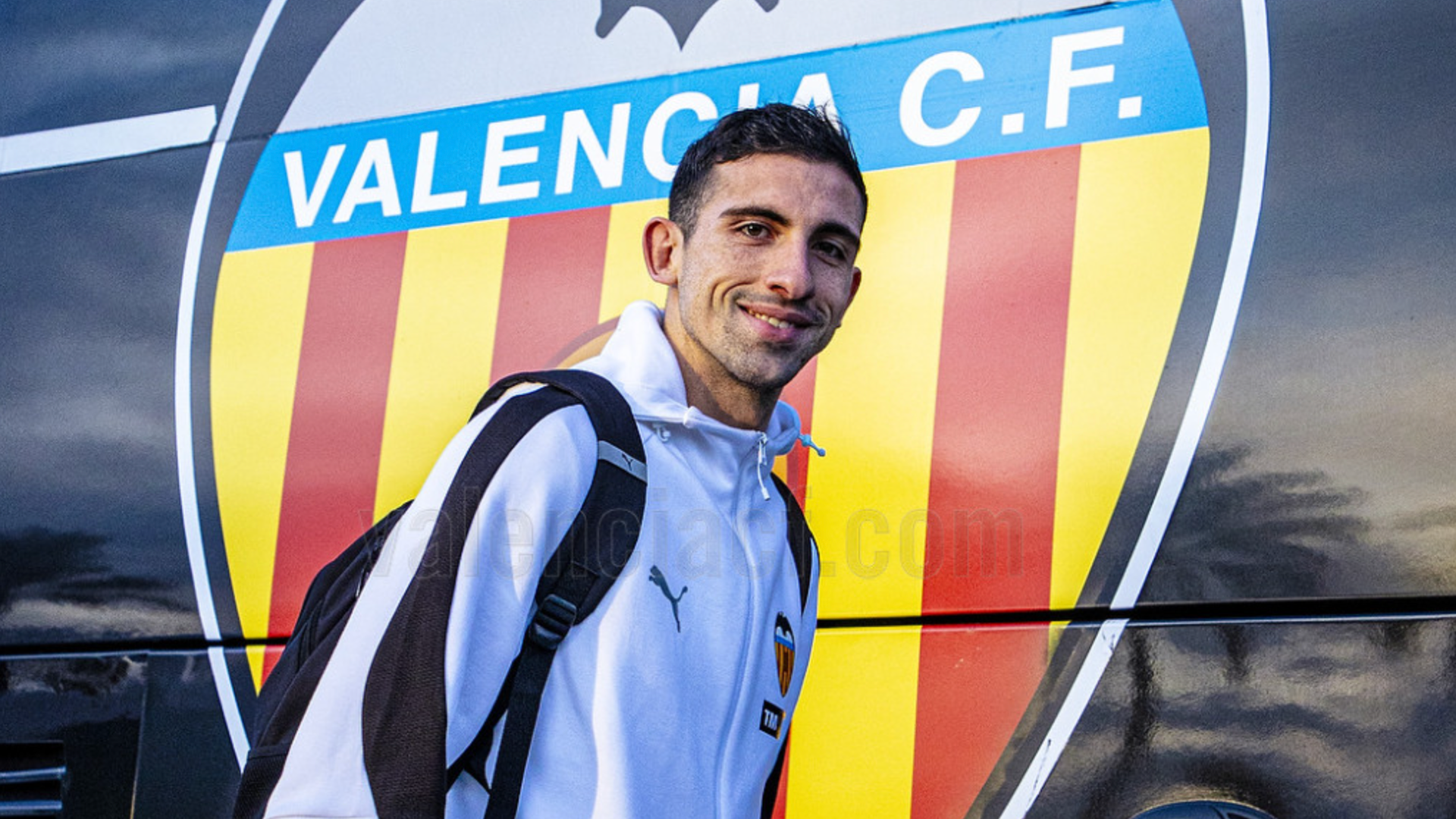 Convocatoria del Valencia CF en autobús desde Paterna