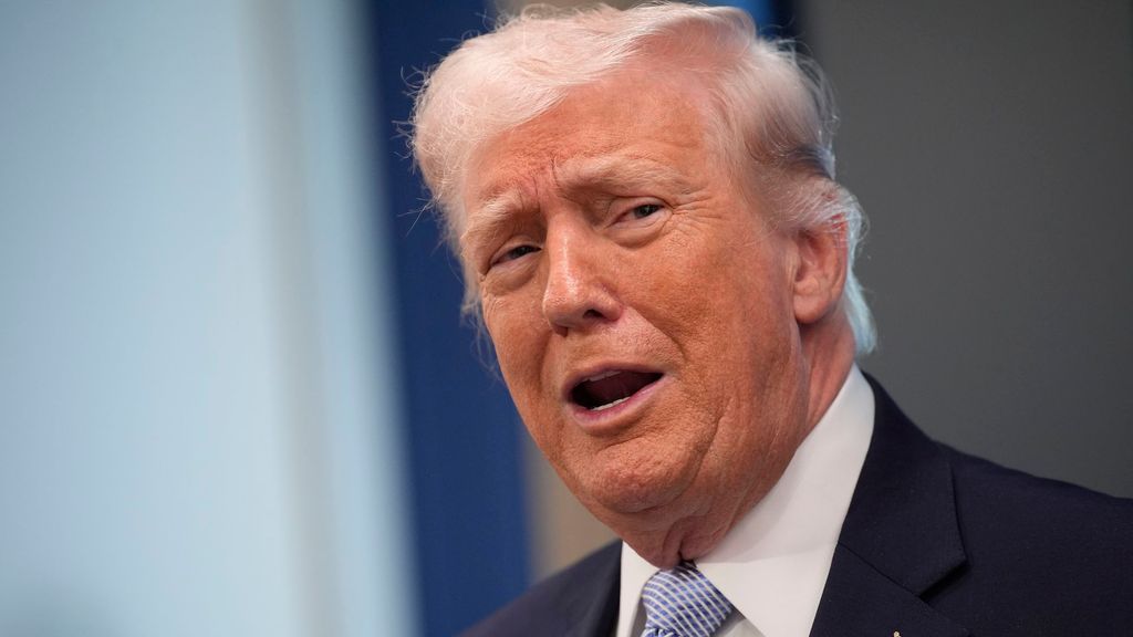 Donald Trump carga contra los referentes del mundo MAGA tras llamarle "genocida lunático": "Son gente estúpida"