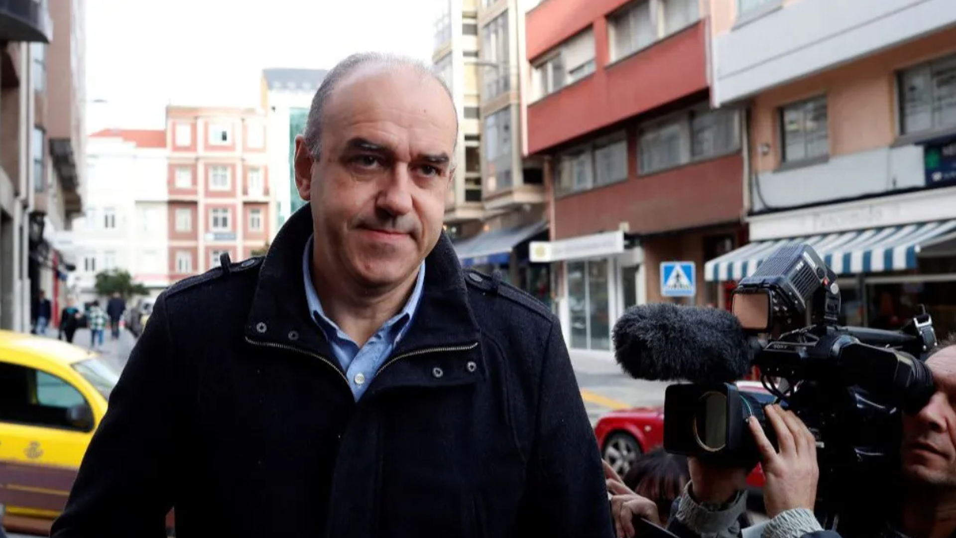 Manuel Reija, el lotero acusado de quedarse con el boleto premiado se sienta en el banquillo con su hermano