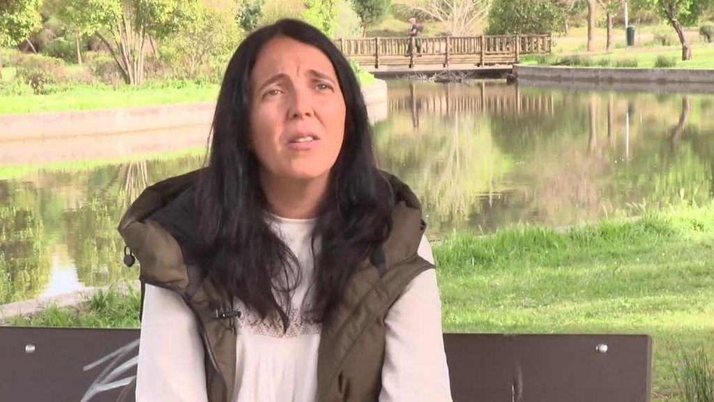 Pacto de familias en las aulas contra el móvil: "Lleva un año diciendo que si a los 12 va tener uno y no va a pasar"